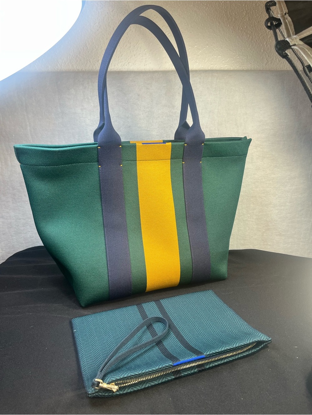 Rothy’s Women’s Tote Bag Kelly Green & Midnight Navy + Wristlet